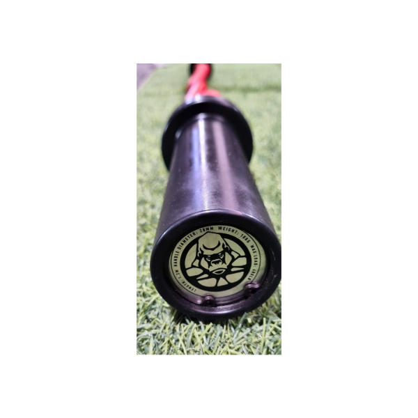 BARRA Z OLIMPICA CORTA 1.20MT CERAKOTE RED 400 LBS/ MODELO 2 BOSS STRENGTH